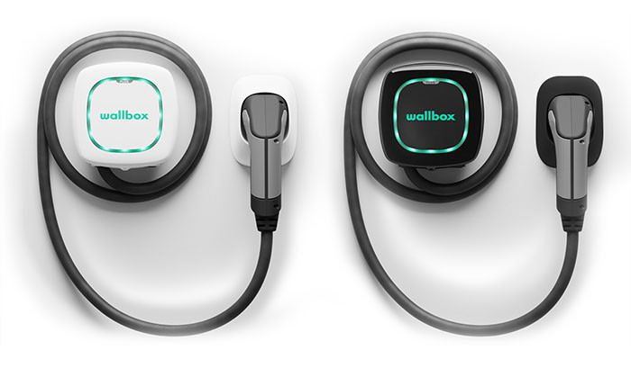 Wallbox Pulsar plus white black